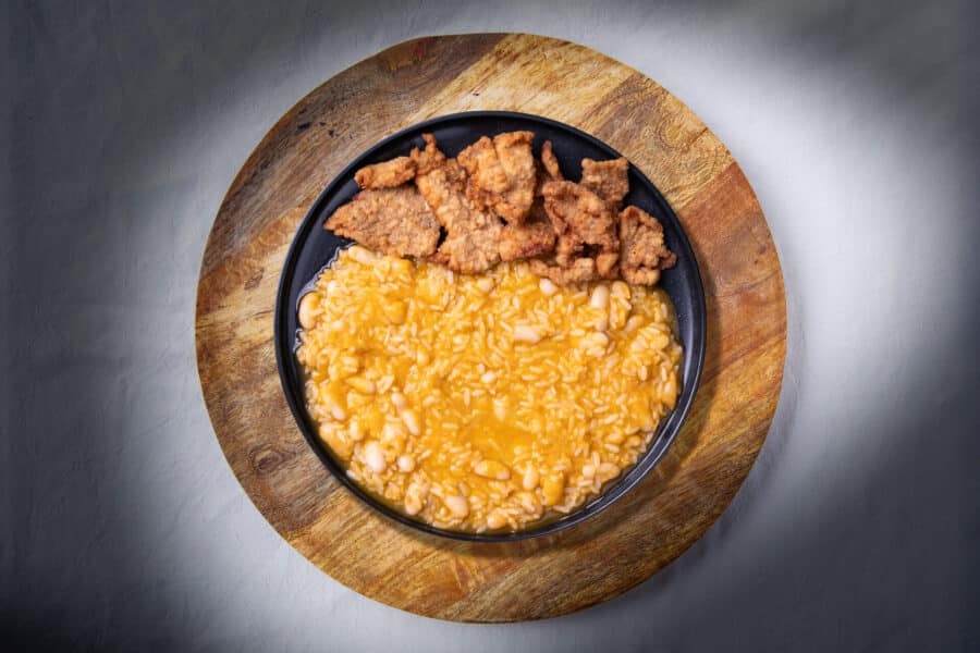 Panados de Peru com Arroz de Feijão